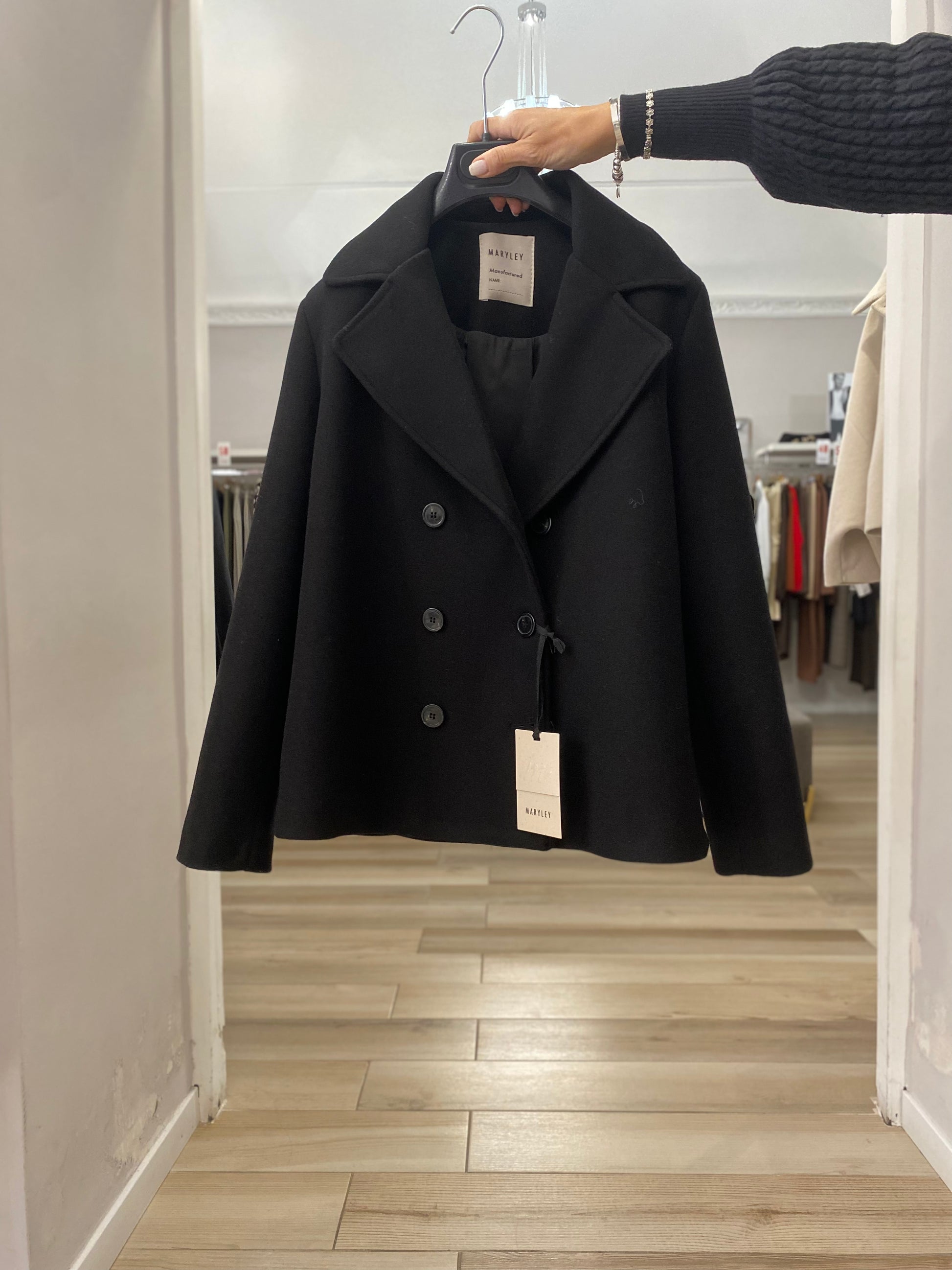 Maryley cappotto corto nero