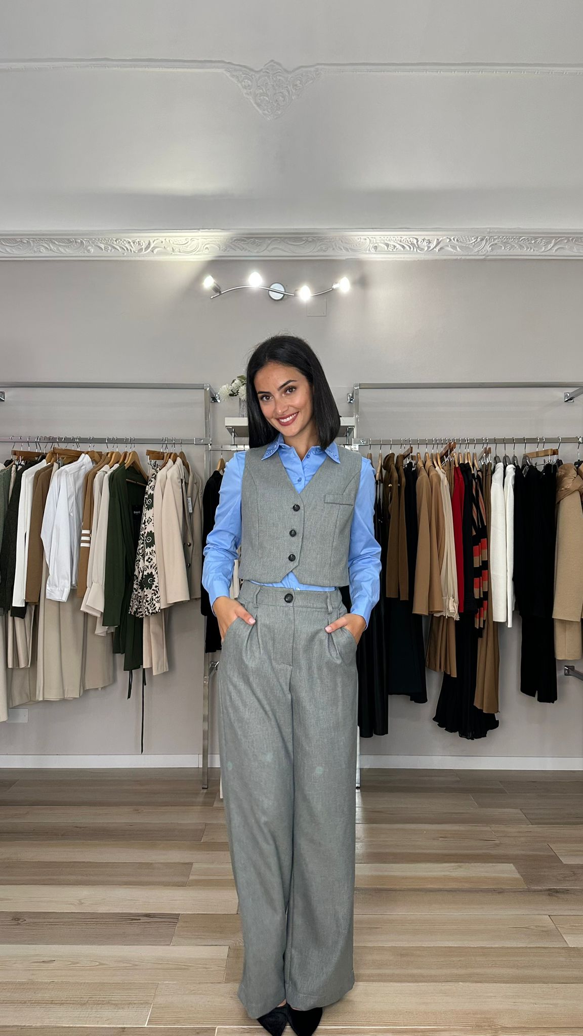 Susy mix pantalone a palazzo grigio - Premium PANTALONI from SUSY MIX ELITE - Just €85! Shop now at Amaltea