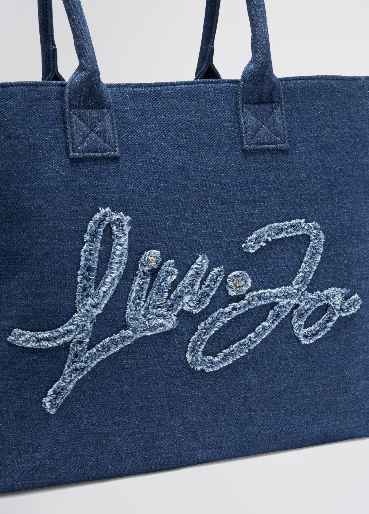 LiuJoborsamareindenimlaterale