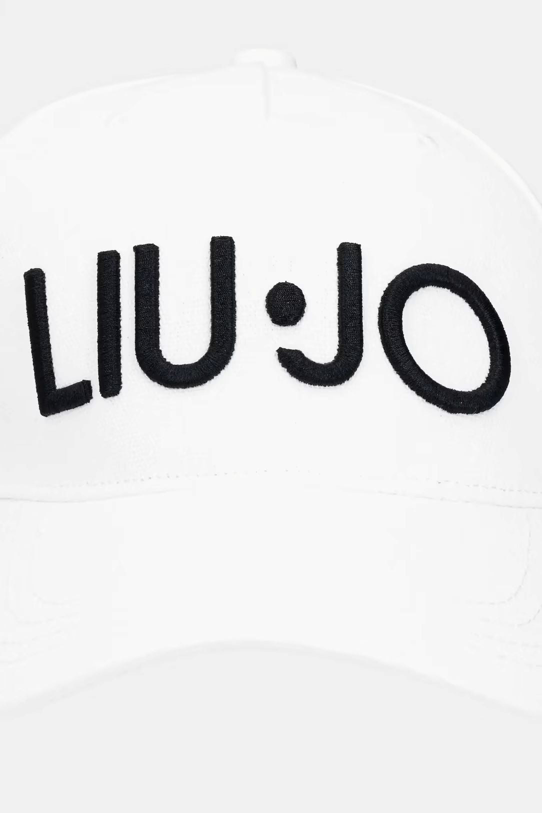 LiuJocappellologobiancodettaglio