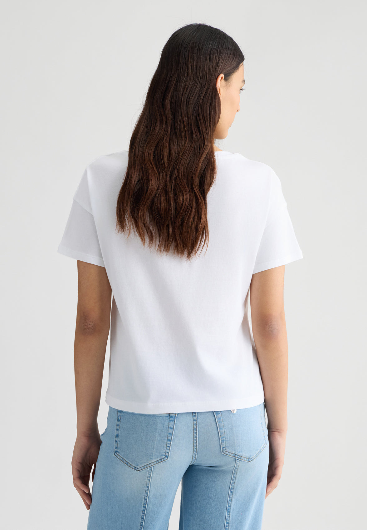 LiuJot-shirtbiancataschinologoretro