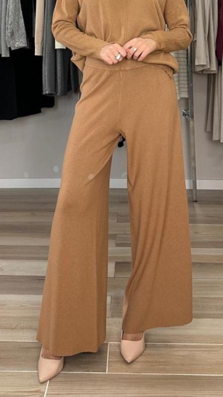 Pantalone in maglia Souvenir cammello dettaglio