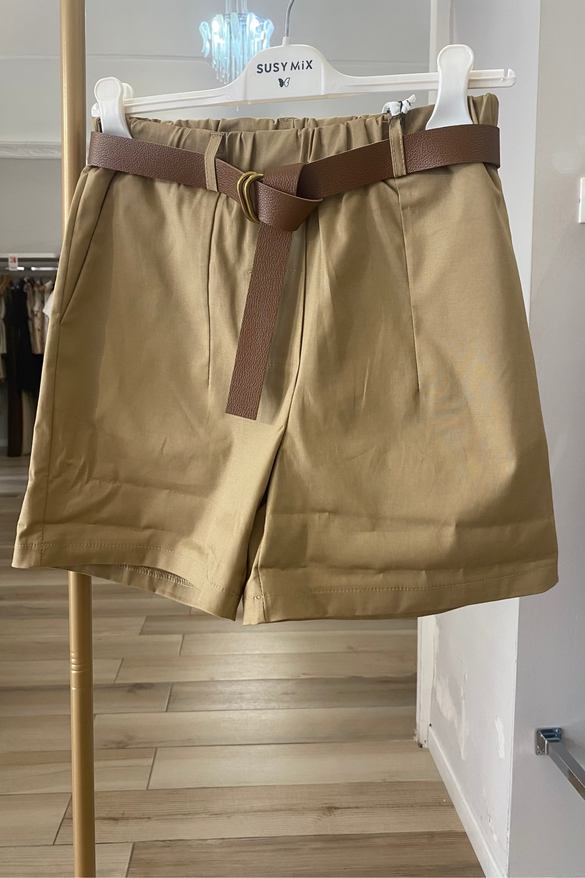 Susy_mix_short_in_cotone_cammello
