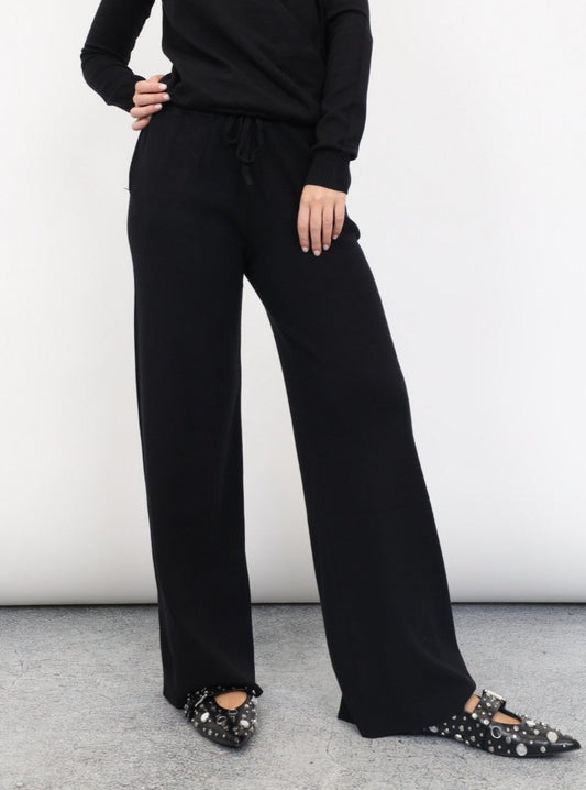 Susy mix pantaloni in maglia nero - Premium PANTALONI from SUSY MIX - Just €49.90! Shop now at Amaltea
