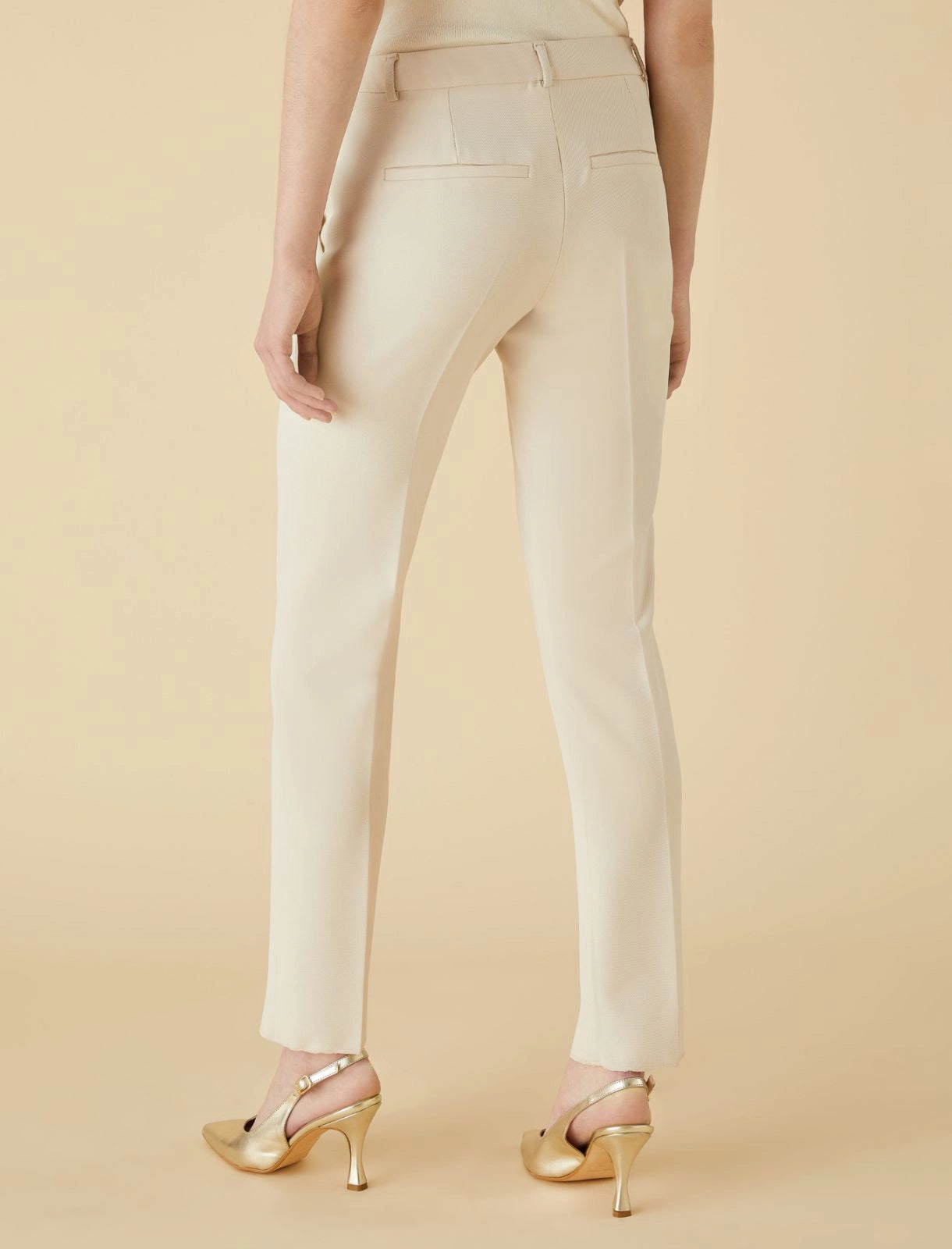 Emme Marella pantalone panna - Premium PANTALONE STRETTO from EMME MARELLA - Just €79.90! Shop now at Amaltea