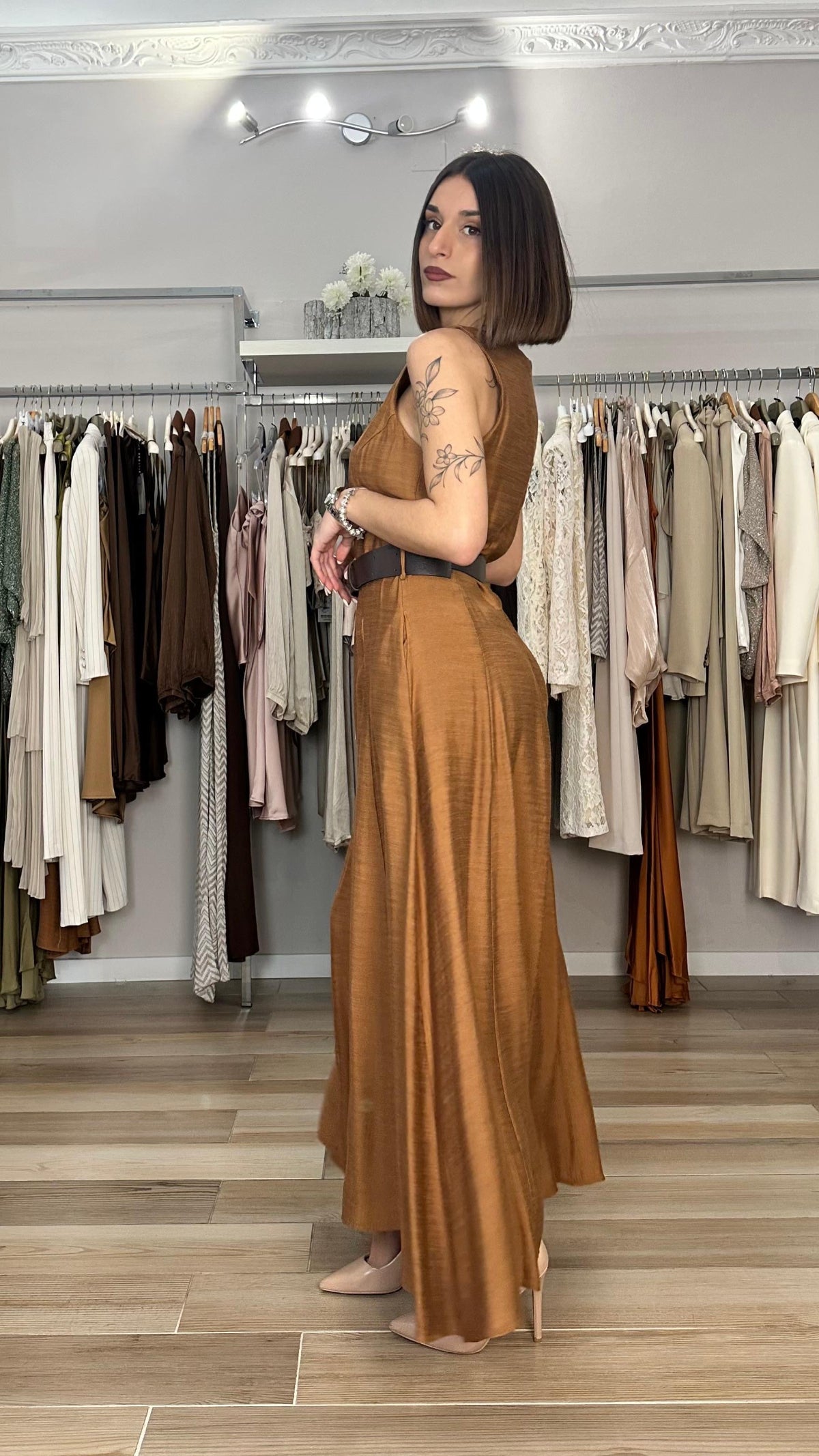 Abito lungo in satin Maryley laterale