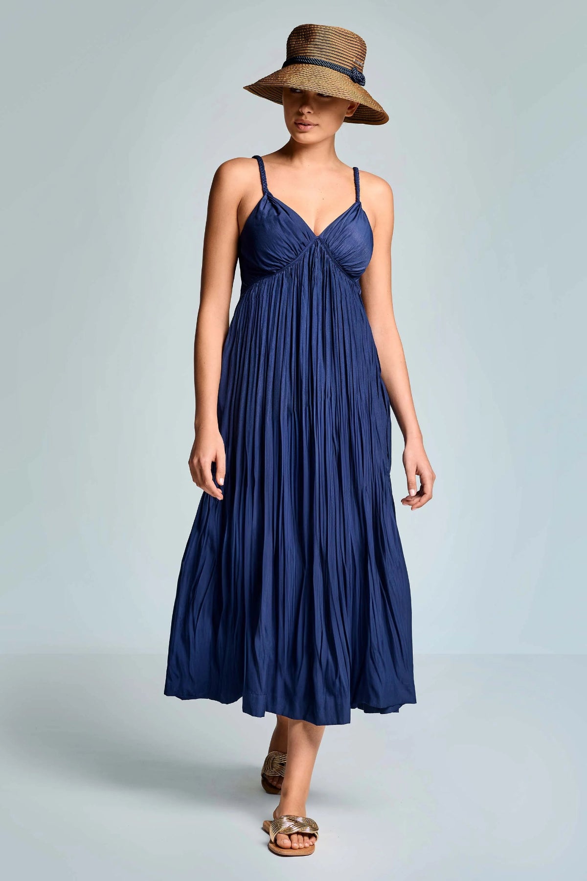 AbitolungobluIconiquefrontale