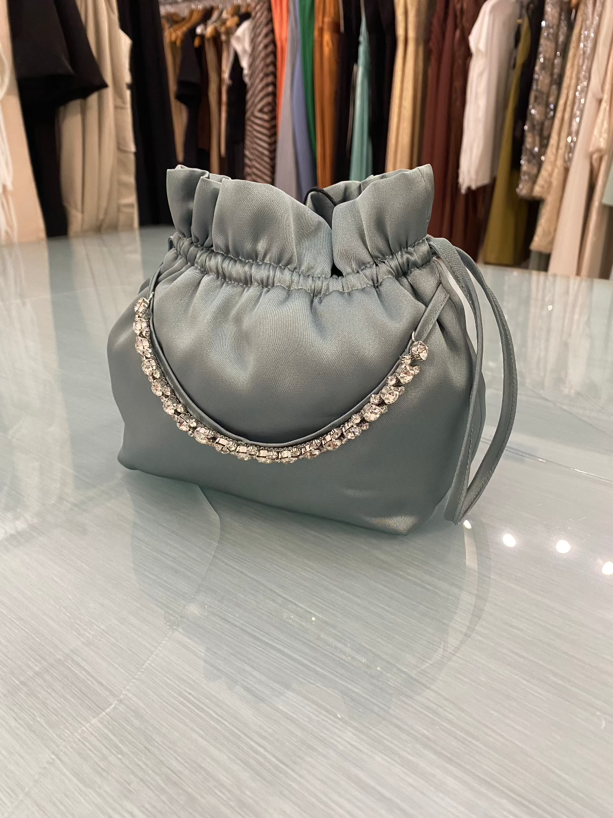 Emme Marella pochette elegante verde frontale