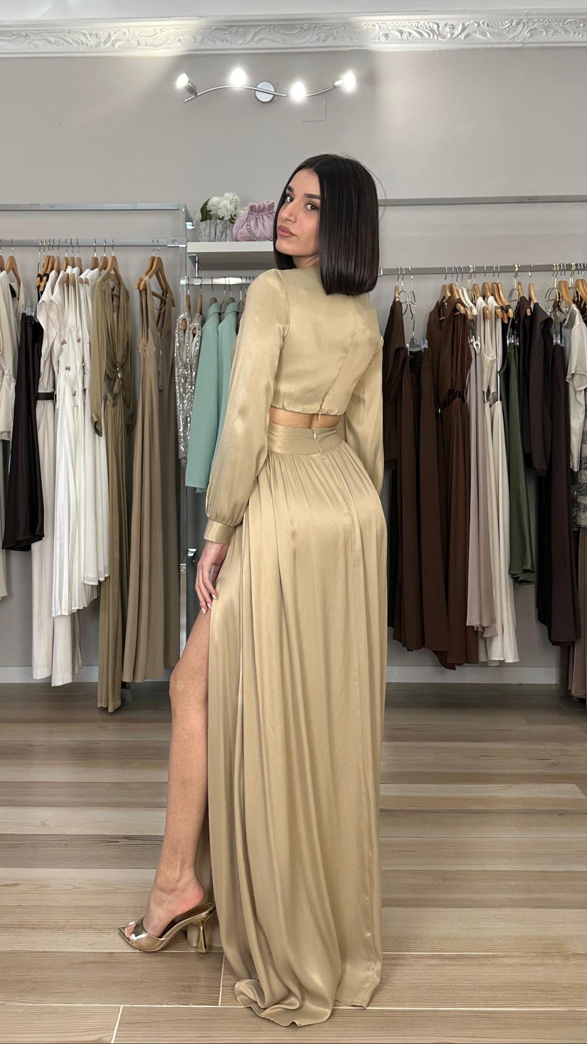 Have one abito lungo cut out champagne retro