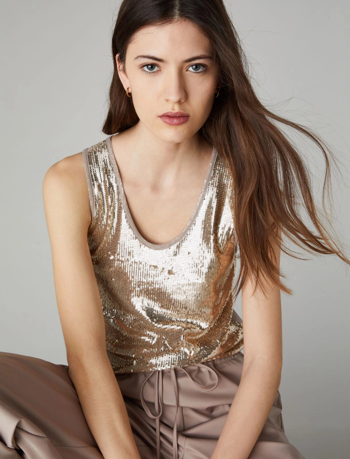 Emme Mrella top paillettes oro