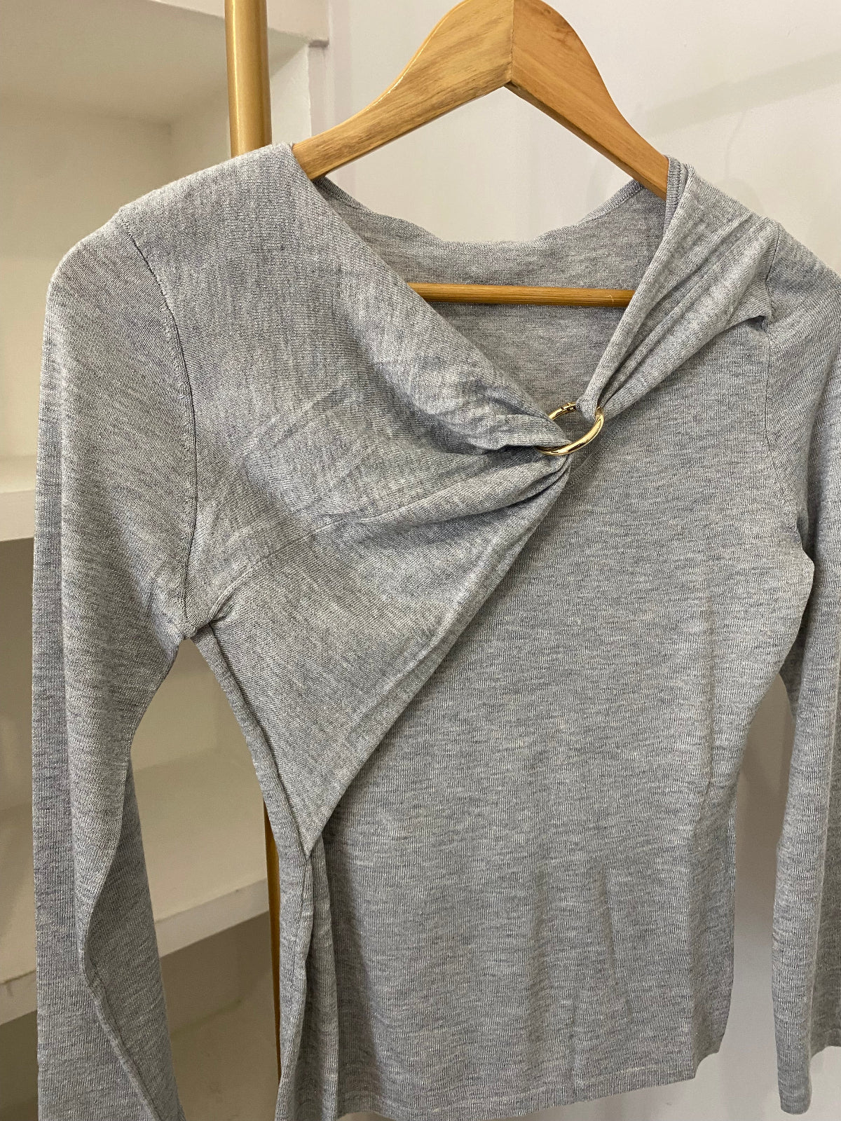 Kocca maglia in micro lurex grigio dettaglio