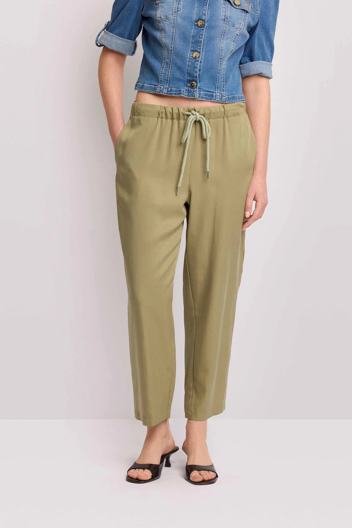 Koccapantalonejoggerfrontale