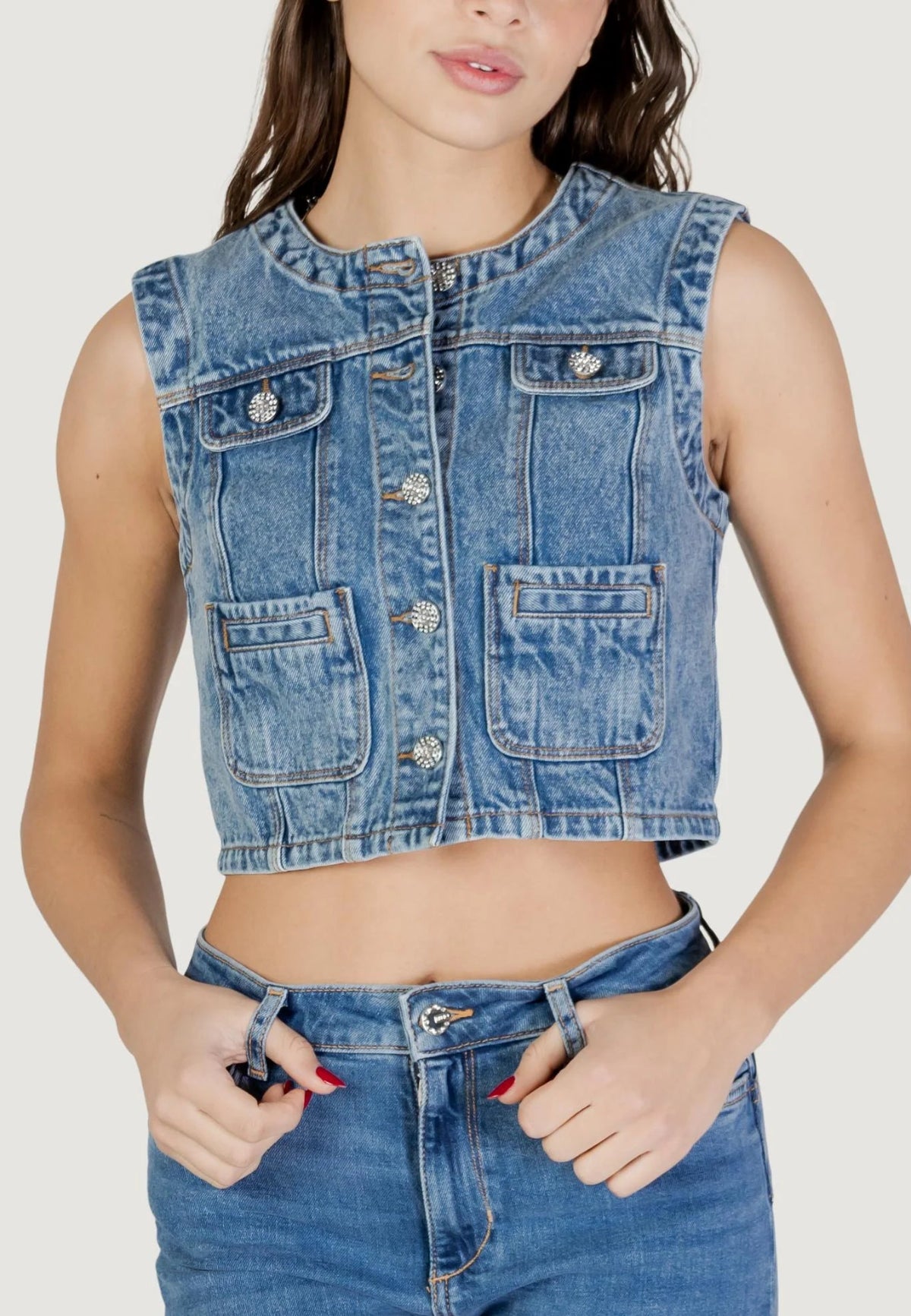 Morgandetoigiletajeansfrontale