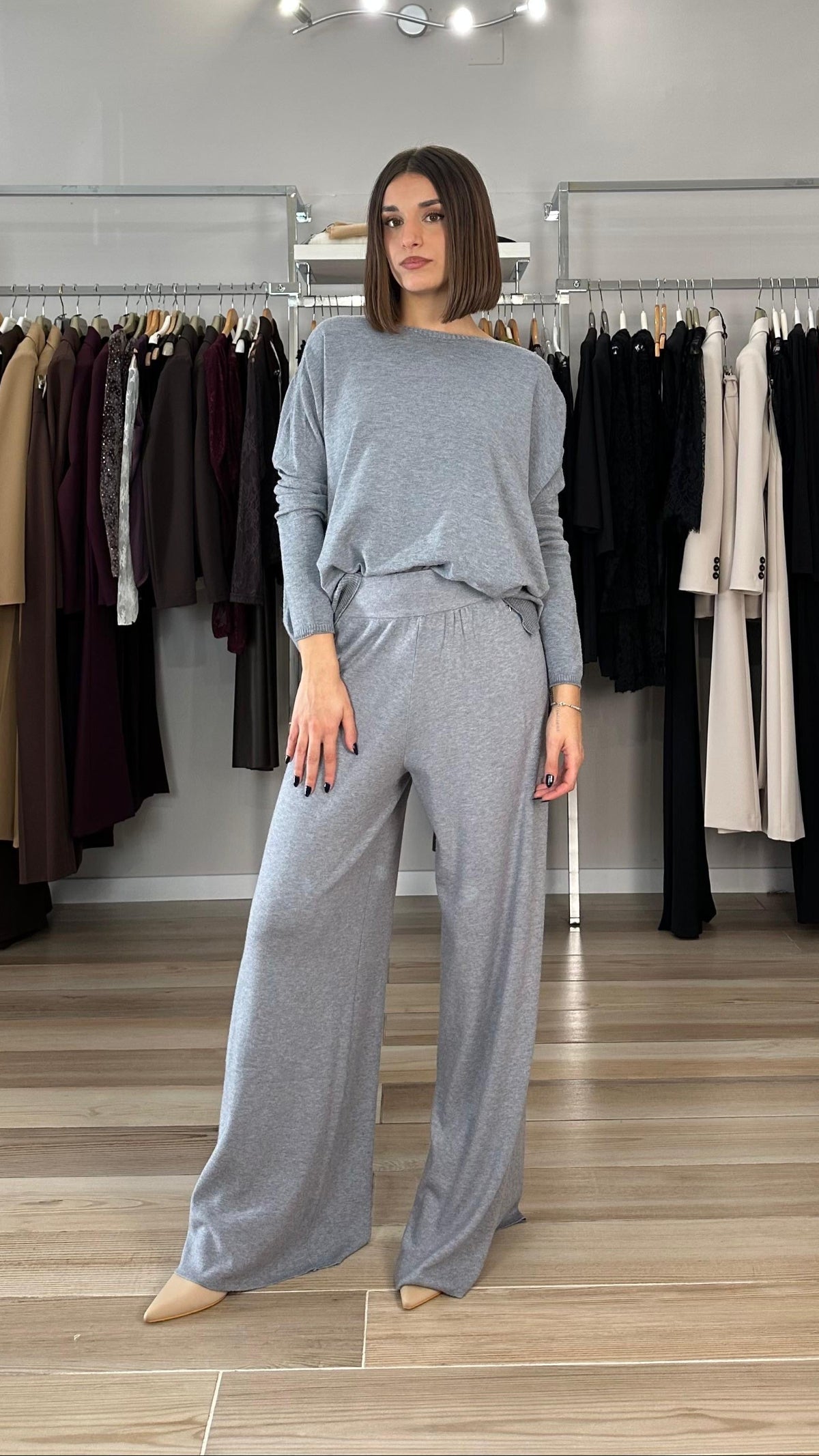 Souvenir maglioncino in viscosa grigio dettaglio