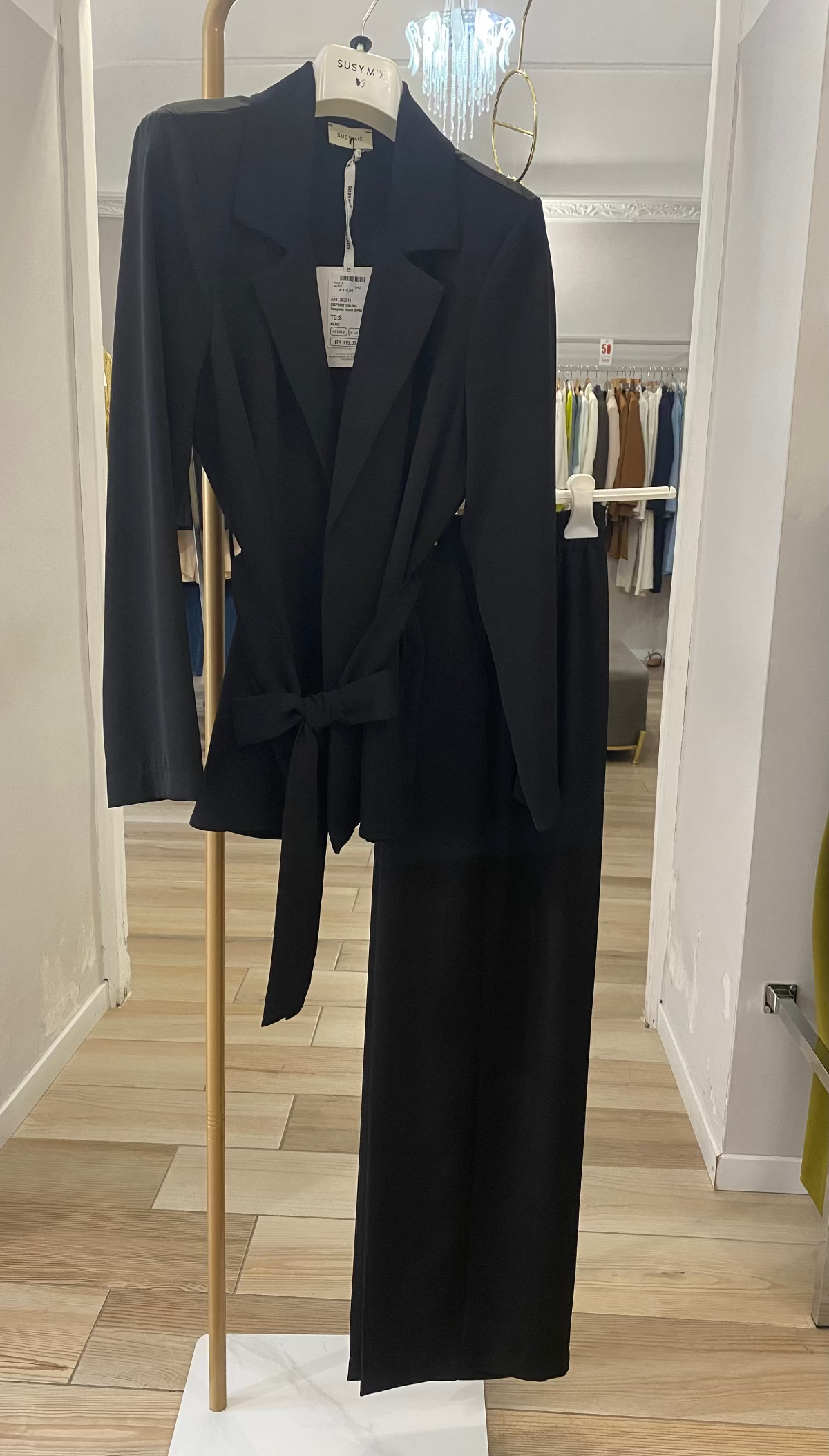 Susy mix tailleur fluido nero