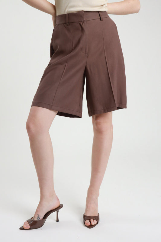 Susymixbermudainviscosamarronefrontale