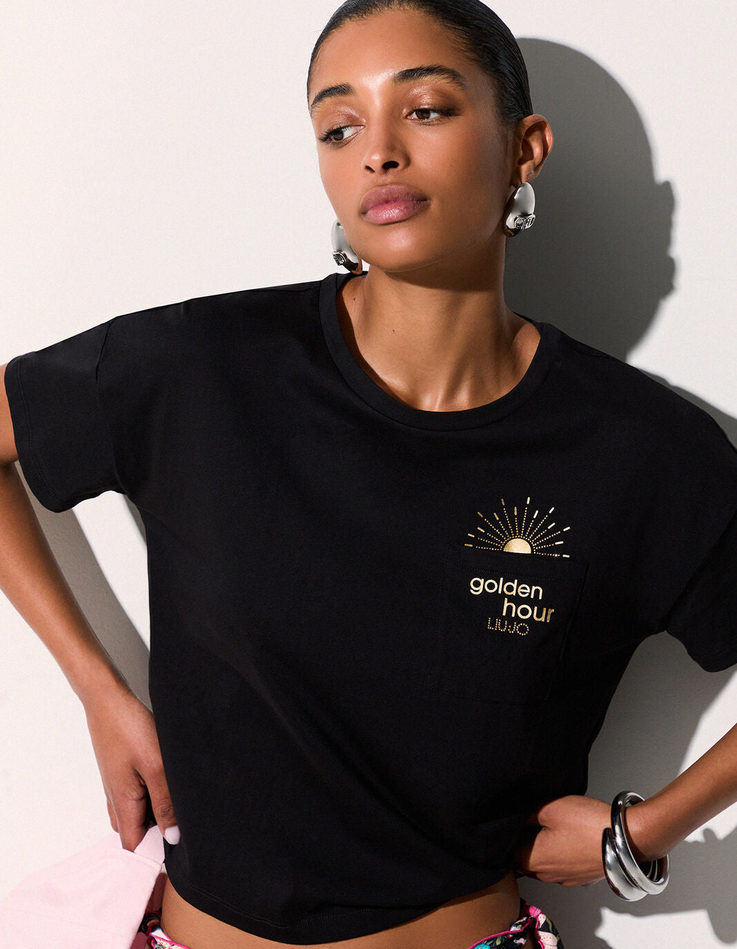 T-shirtLiuJotaschinonerodettaglio