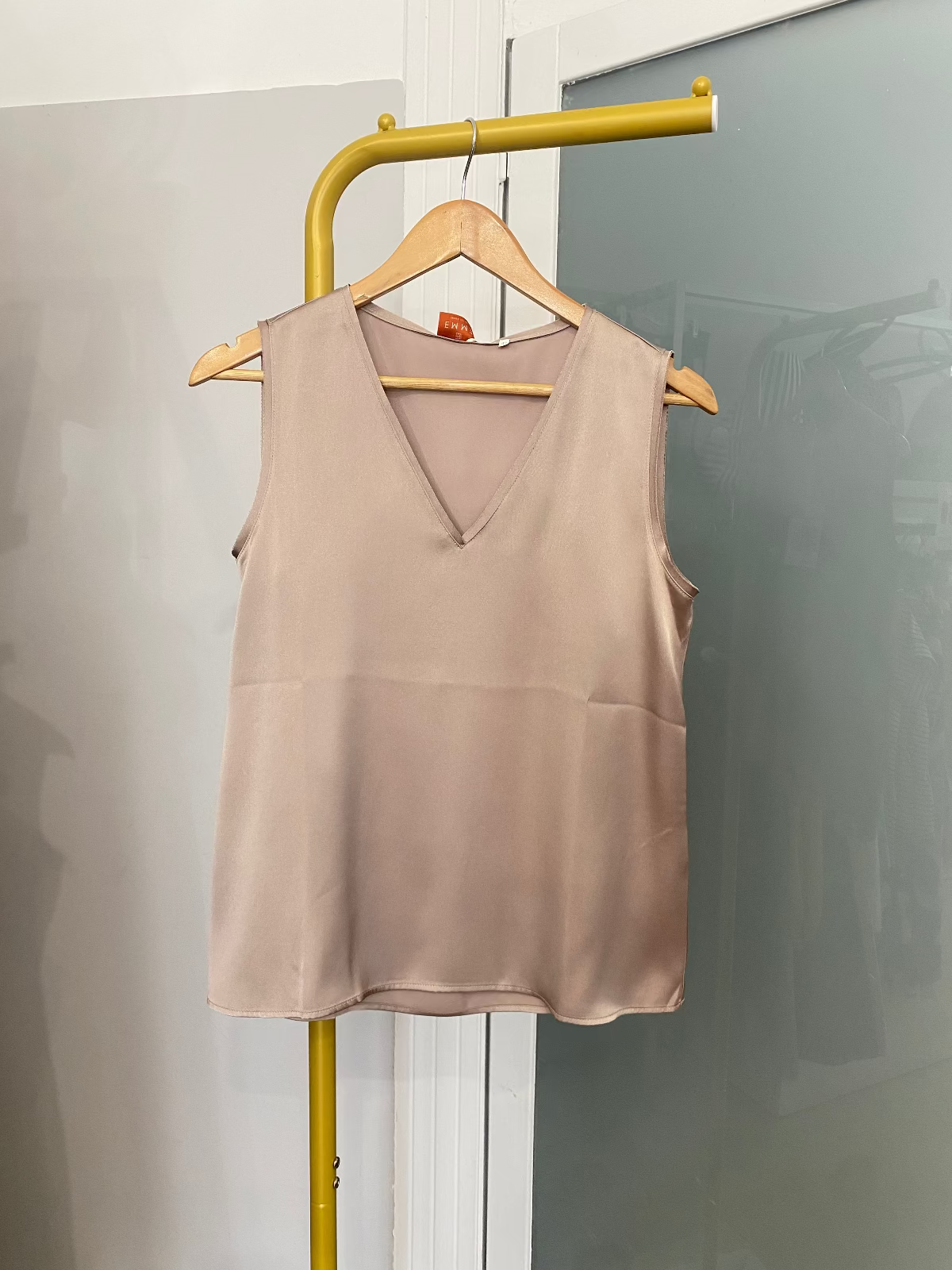 Top in raso Emme Marella beige