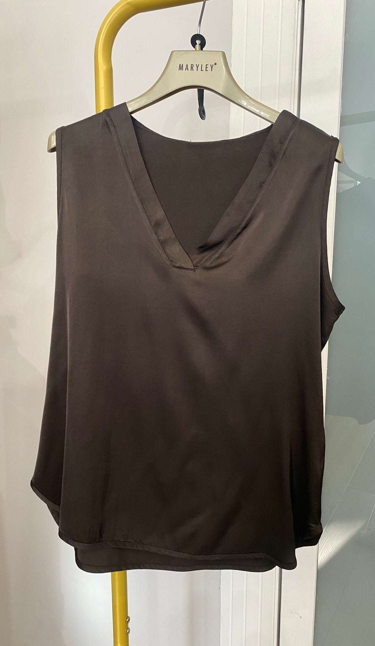 Top in viscosa Maryley marrone